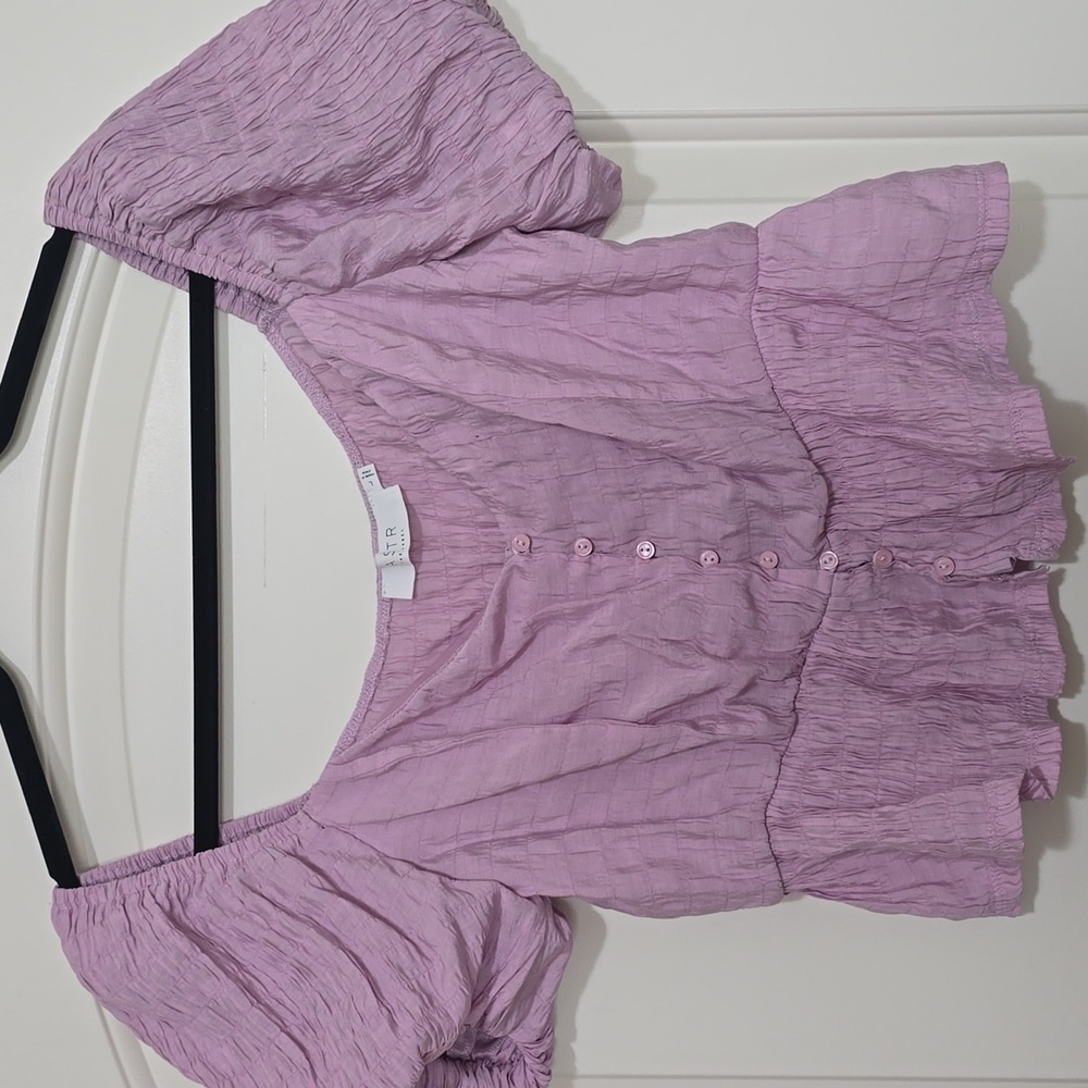 ASTR The Label lilac puff sleeve blouse